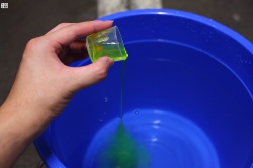 bahan-bahan membuat shampo mobil