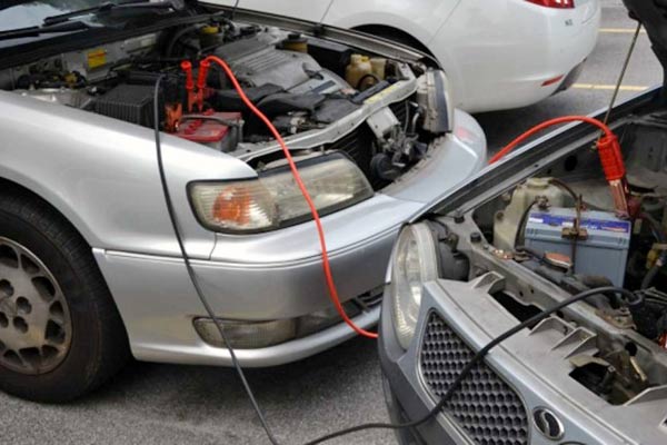 Cara Jumper Aki Mobil, Awas Salah Langkah! kendala jumper aki