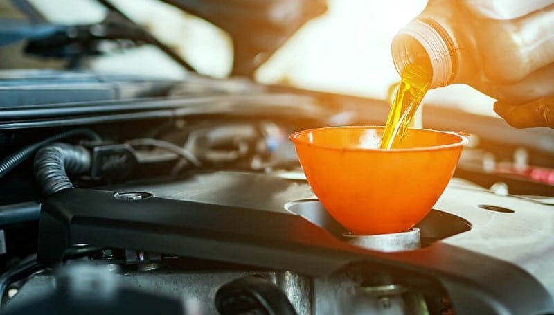 Ganti Oli Mobil yang Jarang Dipakai