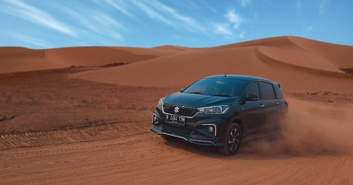 Plus-Minus Memacu Mobil Dalam Kecepatan Tinggi memacu mobil dalam kecepatan tinggi