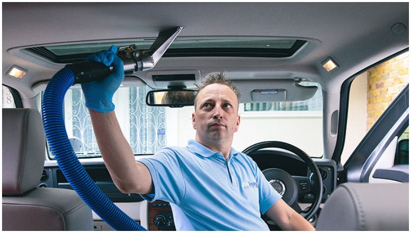 Langkah tepat menghilangkan bau rokok di mobil