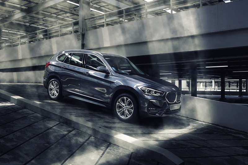 penjualan bmw laris manis 2021 - bmw x1