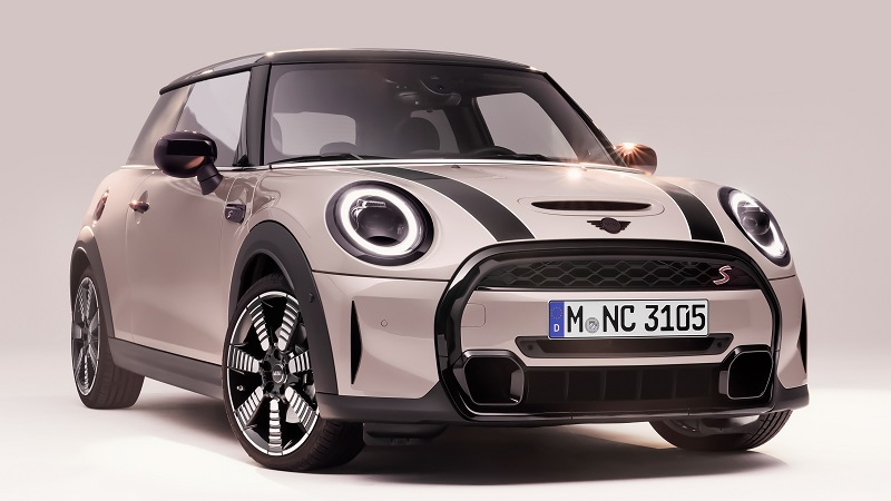 mini facelift 2021