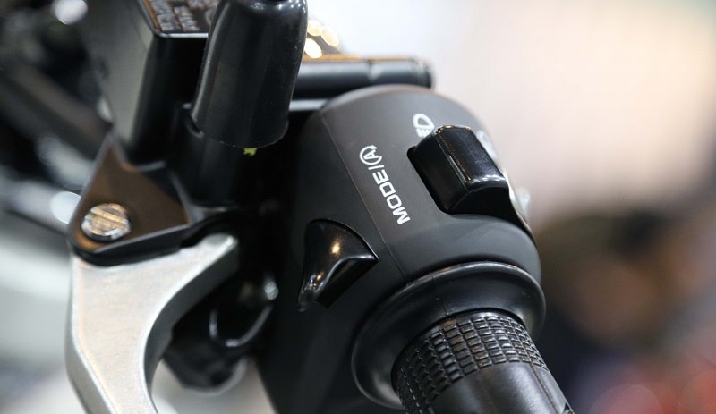 3 Kelebihan Honda PCX e:HEV, Si Motor Hybrid kelebihan honda pcx e:hev