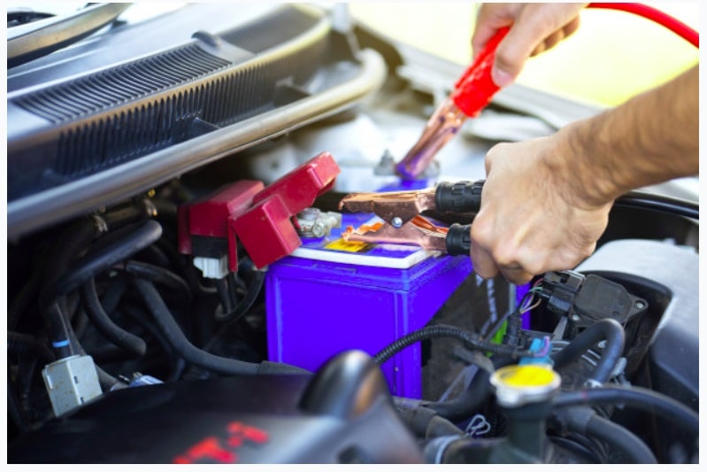 kutub positif aki mobil