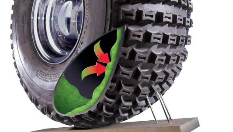 ban tubeless mobil kena paku