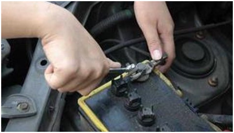 Aki hybrid vs aki kering