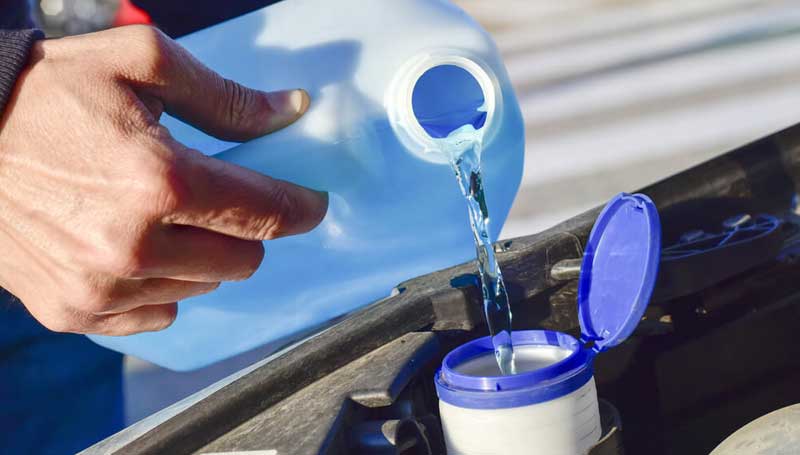 Jenis Air Wiper Untuk Mobil dan Rekomendasi Produk Terbaiknya! air wiper harus selalu diperhatikan