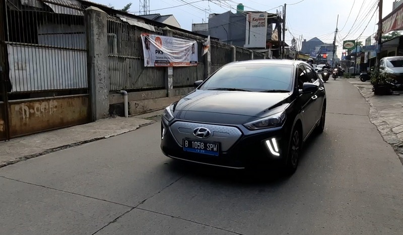 mobil listrik paling murah - hyundai ioniq sedan ev
