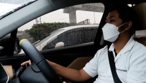 6 Tips Berkendara Mobil Aman Saat Pandemi Covid-19