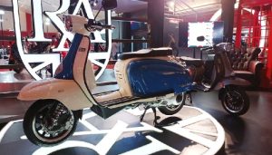Spesifikasi Royal Alloy TG300S, Rival Vespa GTS 300 di Indonesia