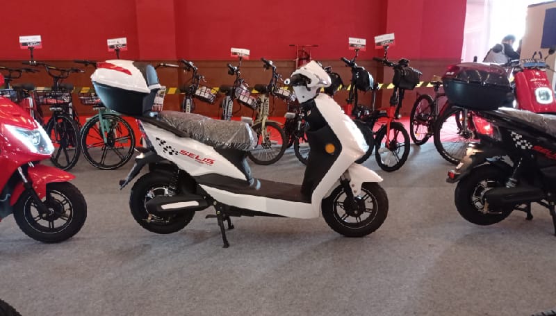 7 Merek Motor Listrik di IIMS Hybrid 2021 Merek Motor Listrik