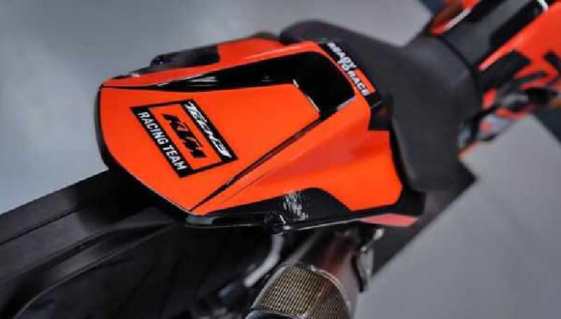 KTM 890 Duke R Tech 3 Replika MotoGP, Cuma 100 Unit KTM 890 Duke R Tech 3 Replika MotoGP