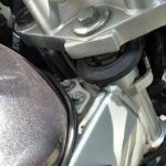 Cara Mengencangkan Komstir Motor dan Perawatannya