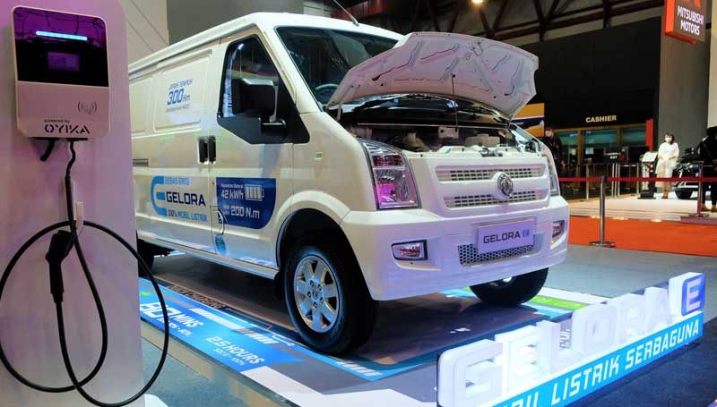 mobil listrik di IIMS Hybrid 2021