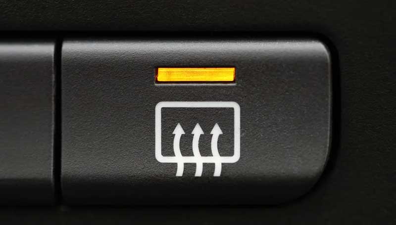 cara mengatasi kaca mobil berembun