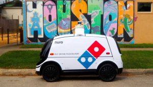 Mobil Otonomos untuk Antar Pizza Domino’s