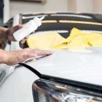 Cara Menghilangkan Noda Kuning Pada Mobil Putih, Mudah!