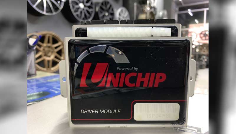 Modifikasi mobil pick up slalom