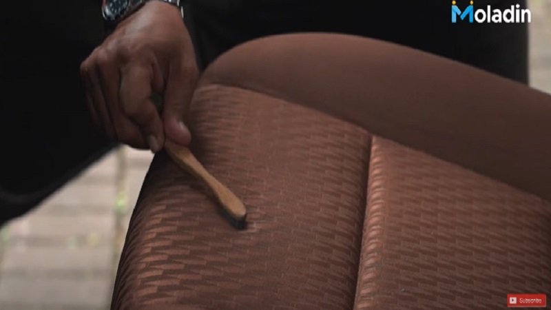 Cara Membersihkan Jok Mobil Kain yang Kotor dengan Benar! cara membersihkan jok mobil