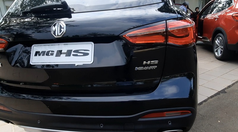 spesifikasi MG HS Magnify i-Smart - Tampak belakang