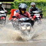 Motor Matic Terendam Banjir? Lakukan Hal Ini