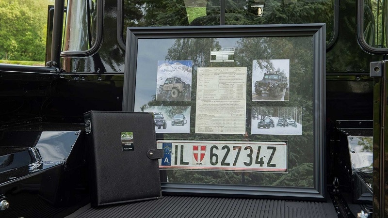 Land rover defender spectre