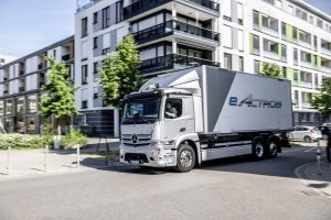 Truk Listrik Mercedes-Benz eActros Meluncur, Berapa Harganya?