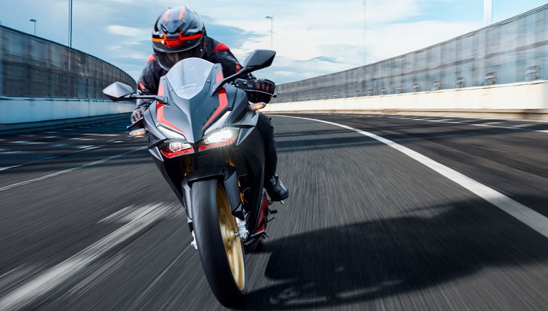 kelebihan honda cbr250rr sp