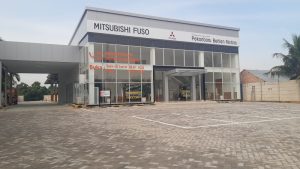 Perkuat Pasar Sumatera, Diler Fuso Riau Diresmikan