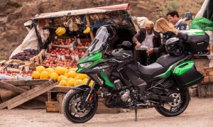 Kawasaki Versys 1000 SE 2021, Pakai Suspensi Skyhook