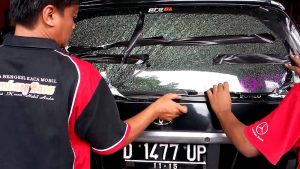 Biaya Perbaikan Kaca Mobil Retak, Murah!