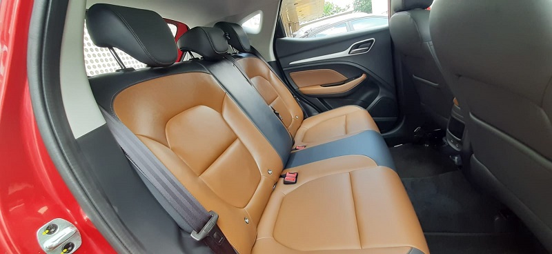 Review MG ZS facelift 2021 - jok belakang