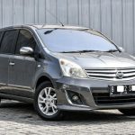 Review Nissan Grand Livina L10 (2012-2013), Masih Mewah! - Tuwaga