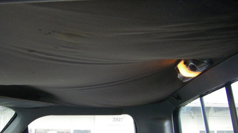 penyebab atap mobil bocor