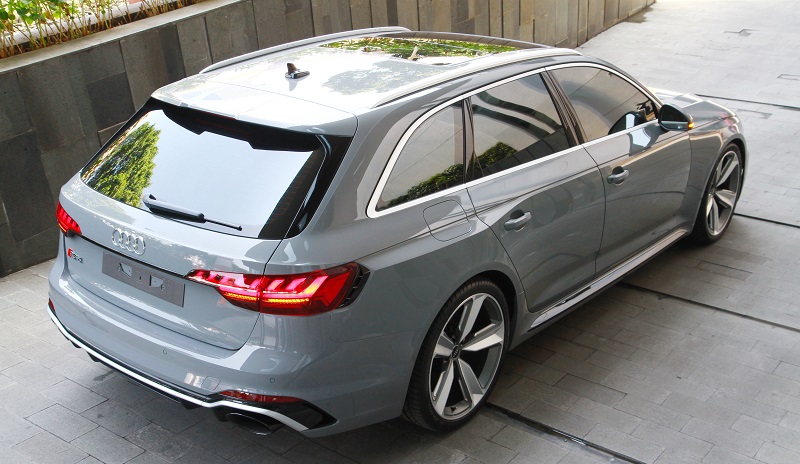 harga audi rs4 avant 001