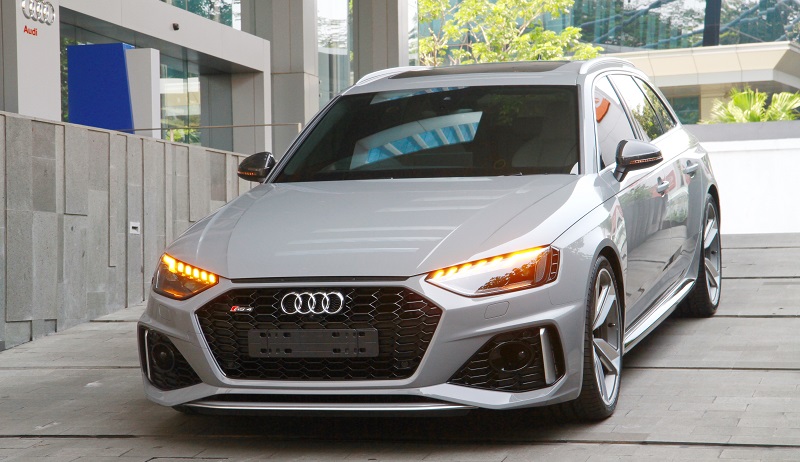 harga audi rs4 avant 002