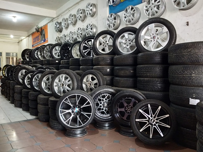 velg replika untuk mobil