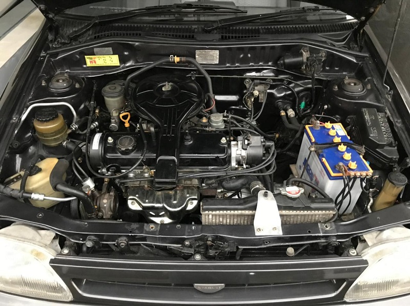 Toyota Starlet kotak vs kapsul