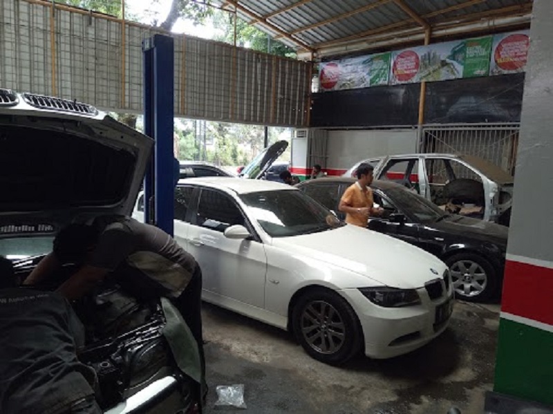 Bengkel Spesialis Mobil BMW
