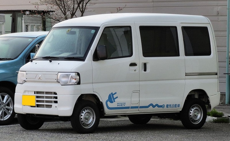 mitsubishi minicab miev produksi lokal
