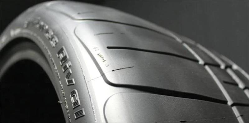 Tips Pilih Ban Mobil Ketika Hujan