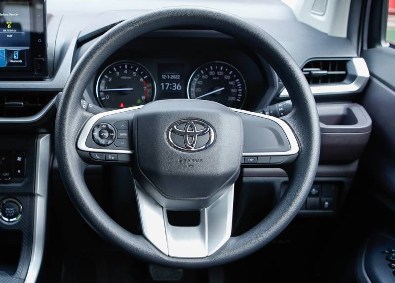 Avanza atau Xenia Baru 2021