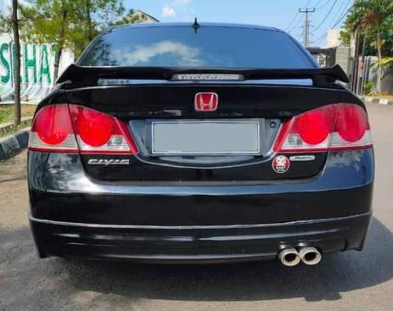 Honda Civic FD1 dan FD2