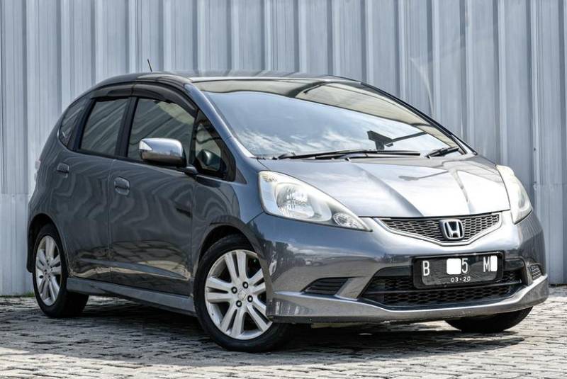 Honda Jazz 2010 Matic bekas - Moladin