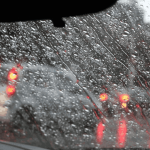 5 Aksesori Mobil Untuk Musim Hujan, Wajib Punya! - Tuwaga