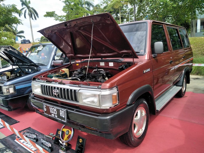 Toyota Kijang Grand Extra Rp 130 juta