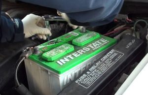 5 Ciri-ciri Aki Mobil Harus Diganti, Jangan Lengah!