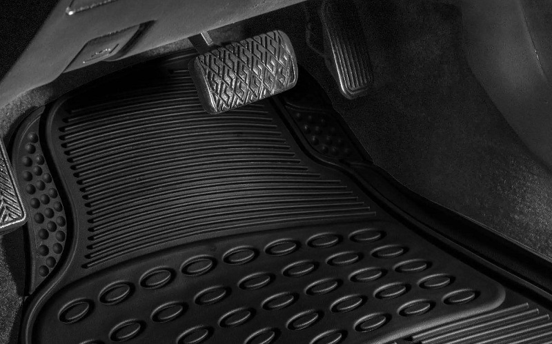 aksesori mobil untuk musim hujan