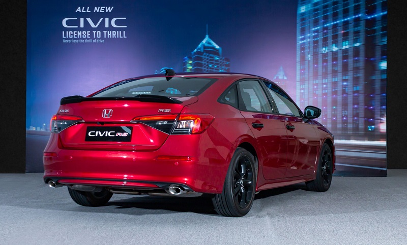 kekurangan honda civic rs 2021 - tampak belakang